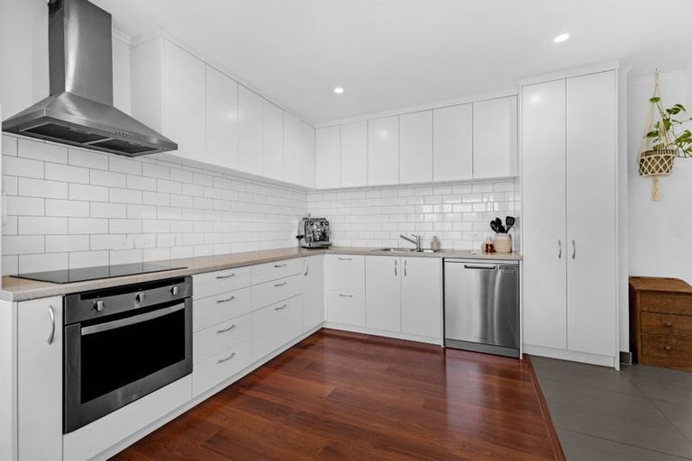 Photo of property in 60 Mcentee Road, Waitakere, Auckland, 0816