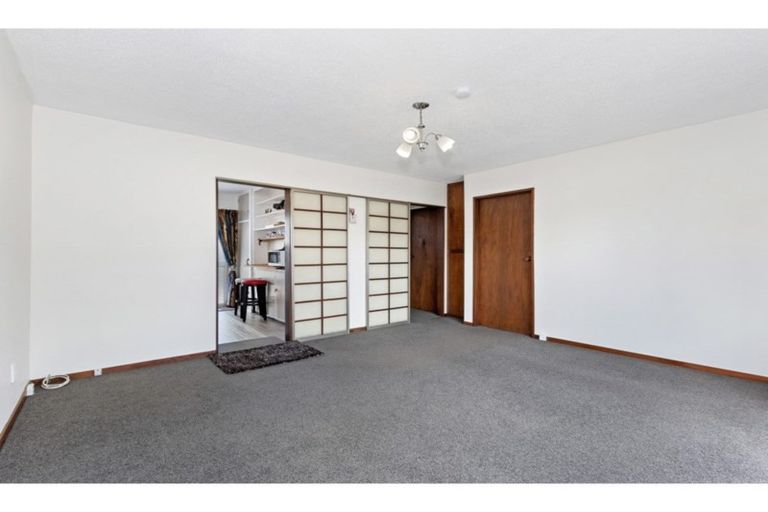Photo of property in 2/30 Garvins Road, Hornby, Christchurch, 8042