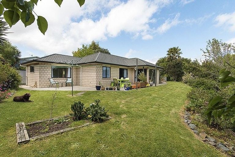 Photo of property in 22 Kaiwaka Road, Waiuku, 2123