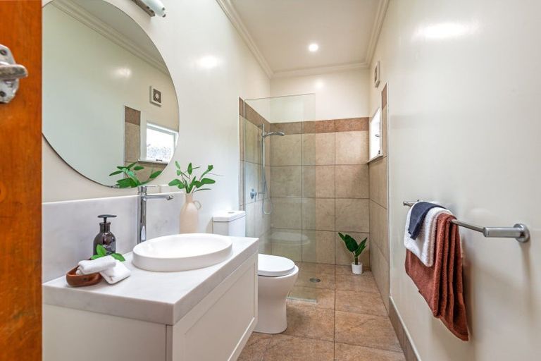 Photo of property in 10 Saint Johns Avenue, Palmerston North, 4414