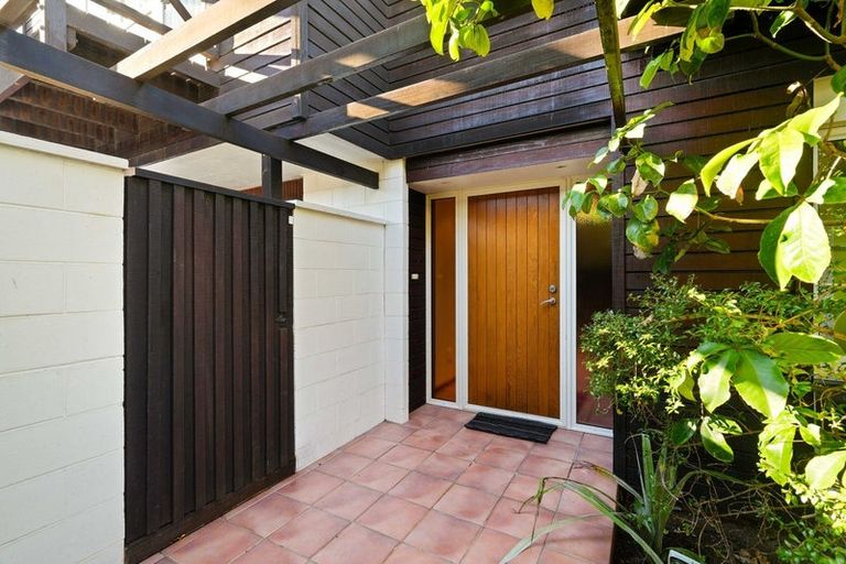 Photo of property in 4 Ferniehurst Street, Somerfield, Christchurch, 8024