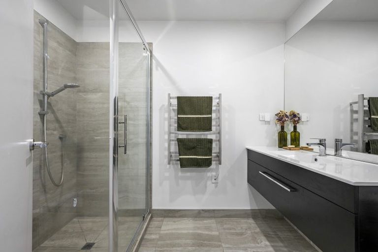 Photo of property in 8c Ferry Road, Days Bay, Lower Hutt, 5013