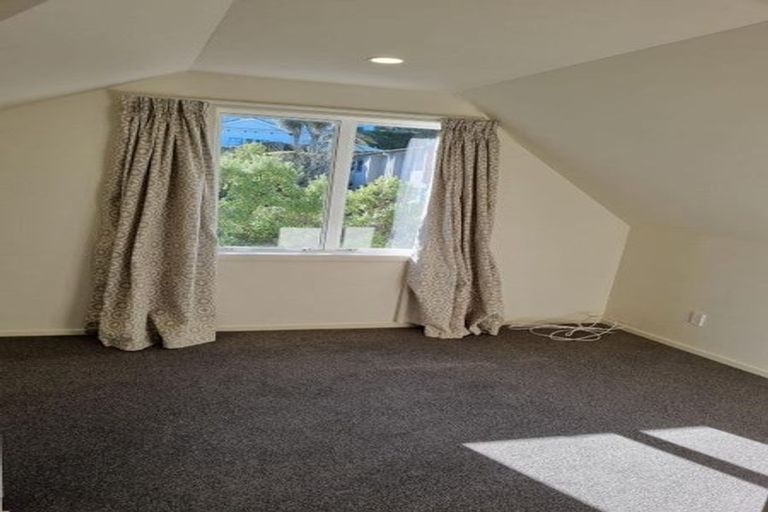 Photo of property in 4/57 Simla Crescent, Khandallah, Wellington, 6035