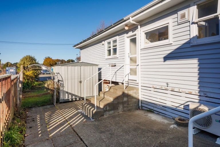 Photo of property in 2 Signal Street, Marton, 4710