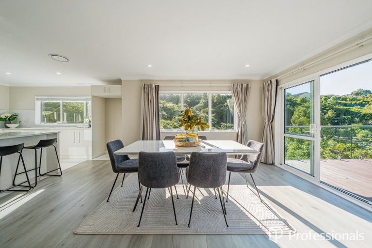 Photo of property in 17 Lindis Lane, Kelson, Lower Hutt, 5010