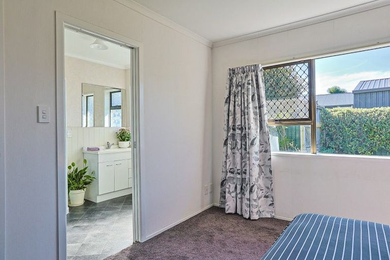 Photo of property in 2/107 Gascoigne Street, Raureka, Hastings, 4120