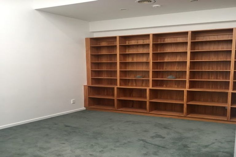 Photo of property in 2u2 King Street, Mount Cook, Wellington, 6021