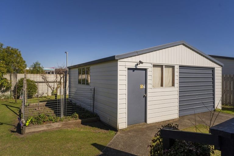 Photo of property in 21 Endeavour Close, Whitianga, 3510
