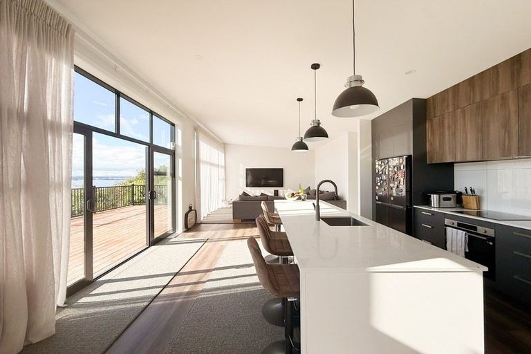 Photo of property in 7 Parawera Drive, Acacia Bay, Taupo, 3330