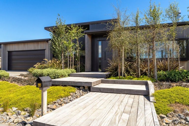 Photo of property in 46 Rangitahi Road, Raglan, 3225