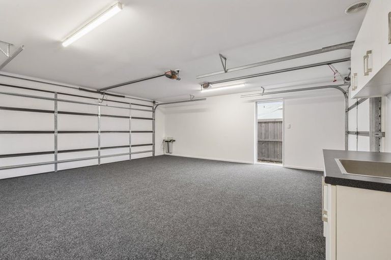 Photo of property in 6 Peter Place, Rangiora, 7400