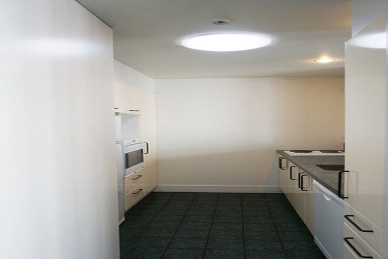 Photo of property in St James Courts, 5/77 Gloucester Street, Christchurch Central, Christchurch, 8013