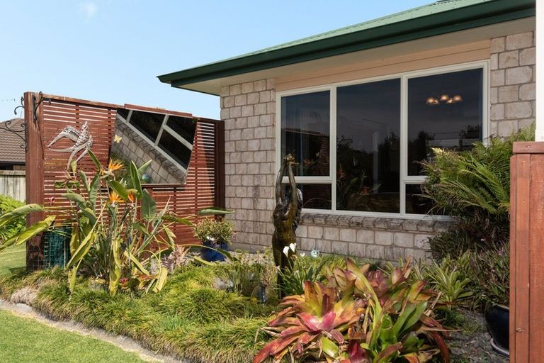 Photo of property in 24 Woodleigh Place, Ohauiti, Tauranga, 3112