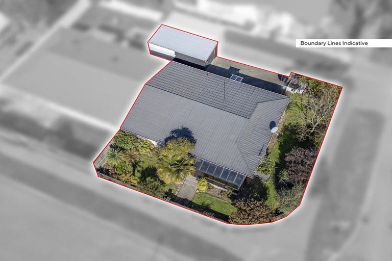 Photo of property in 2 Bayswater Crescent, Bromley, Christchurch, 8062