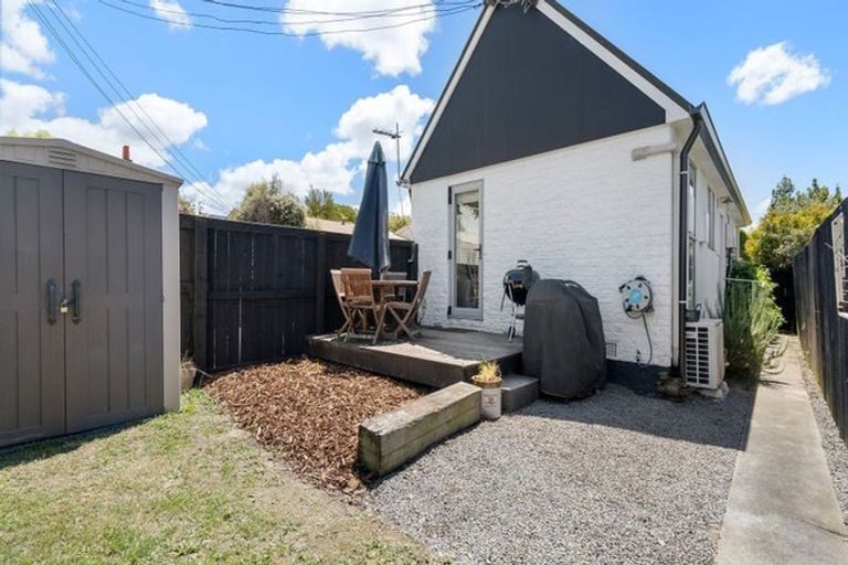 Photo of property in 1/11 Radnor Street, St Albans, Christchurch, 8014