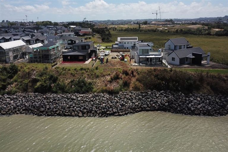 Photo of property in 20 Treloar Crescent, Hobsonville, Auckland, 0616