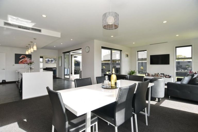 Photo of property in 6 Crampton Close, Kaiapoi, 7630