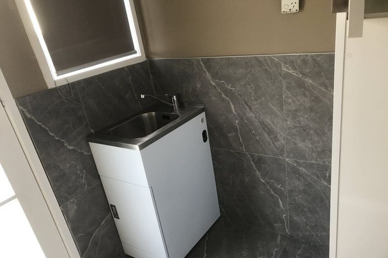 Photo of property in 7 Caringbah Drive, Papatoetoe, Auckland, 2025