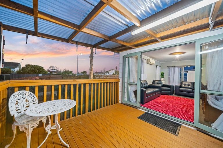 Photo of property in 2/8 Martha Lane, Weymouth, Auckland, 2103