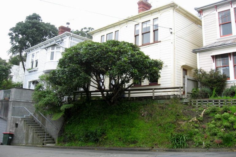 Photo of property in 54 Salamanca Road, Kelburn, Wellington, 6012