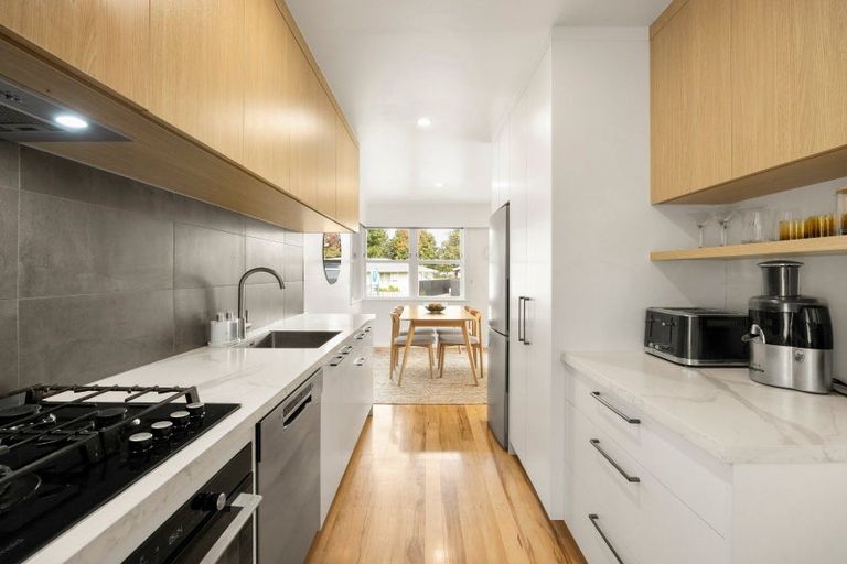 Photo of property in 3 Seamer Place, St Andrews, Hamilton, 3200