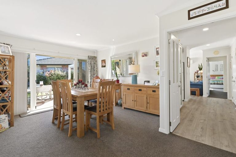 Photo of property in 58 Pacific Cove Drive, Papamoa Beach, Papamoa, 3118