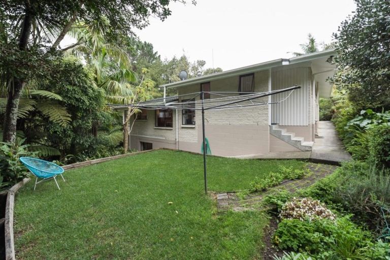 Photo of property in 3 Hebe Place, Birkenhead, Auckland, 0626