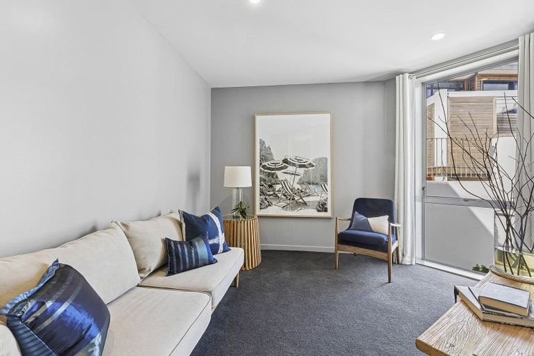Photo of property in Alto Apartments, 2a/22 Telford Terrace, Oriental Bay, Wellington, 6011