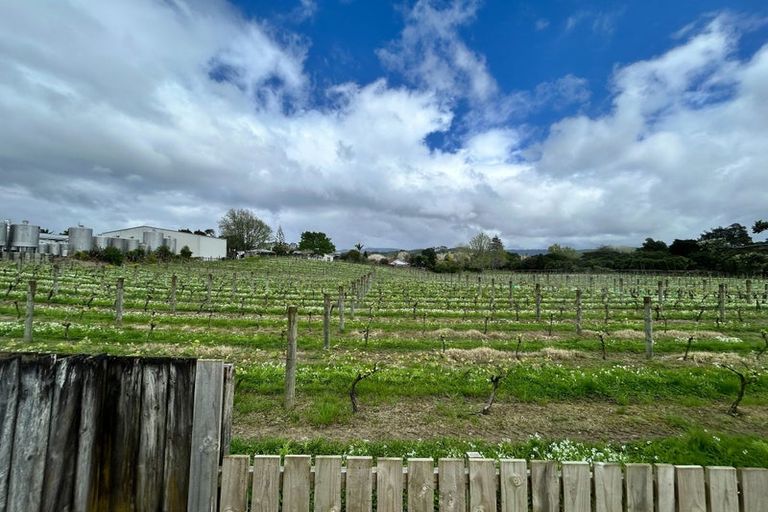Photo of property in 50 Misty Valley Drive, Henderson, Auckland, 0612