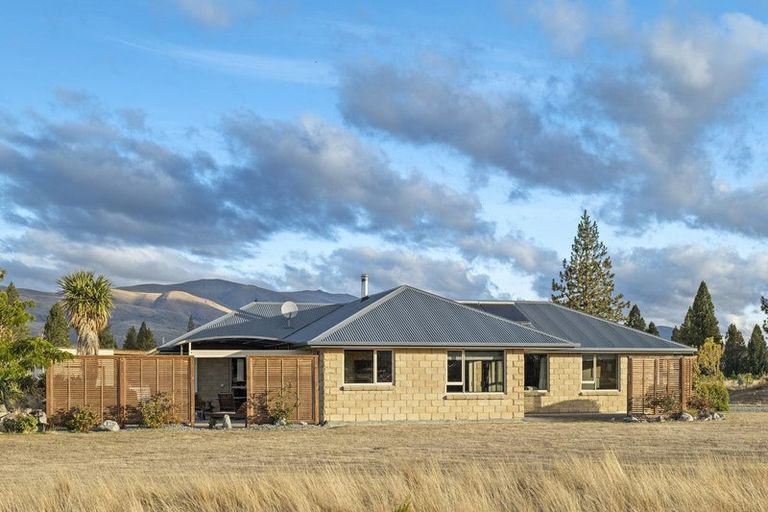Photo of property in 87 Ostler Road, Twizel, 7901