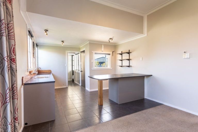 Photo of property in 27 Burns Street, Dannevirke, 4930