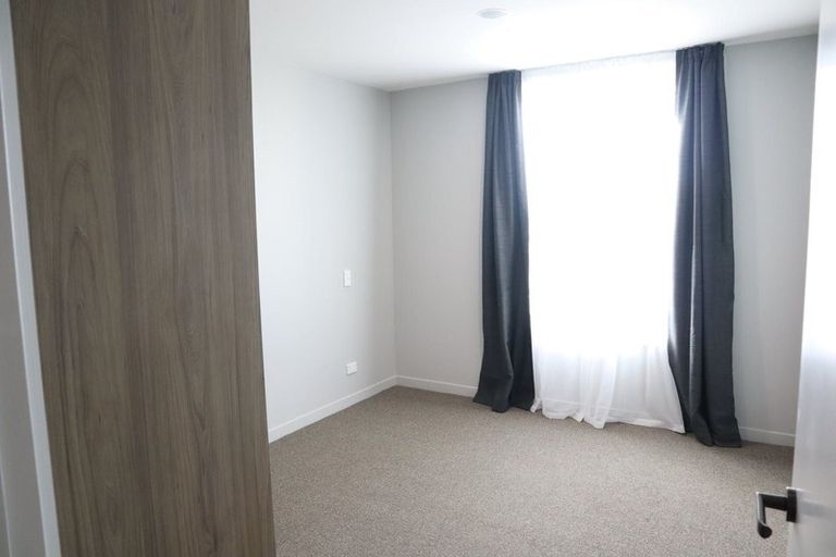 Photo of property in 404/2 Launch Road, Hobsonville, Auckland, 0616