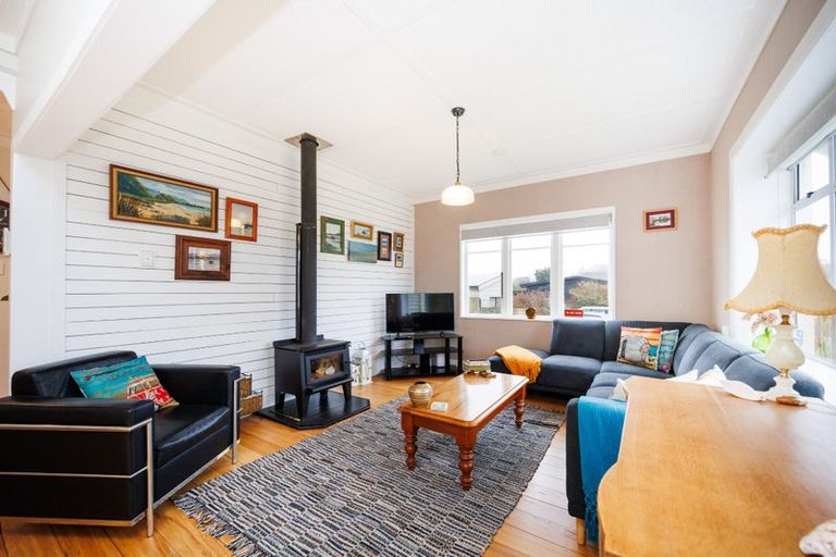 Photo of property in 20 Barling Street, Himatangi Beach, Foxton, 4891