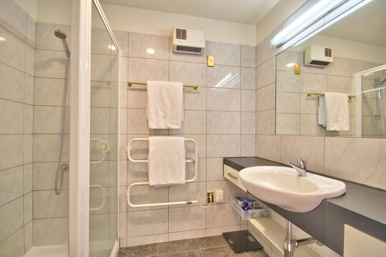 Photo of property in 16 Panners Way, Queenstown, 9300