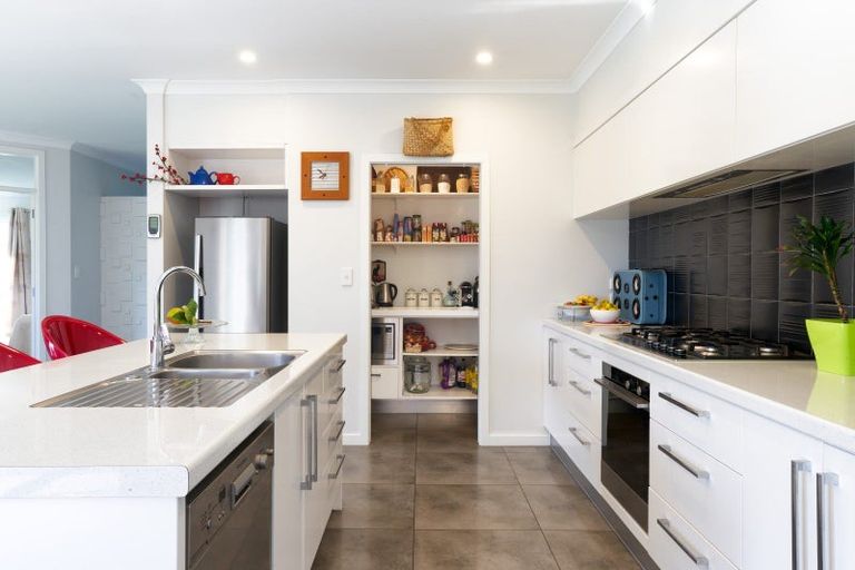 Photo of property in 12 Percy Berry Place, Havelock North, 4130