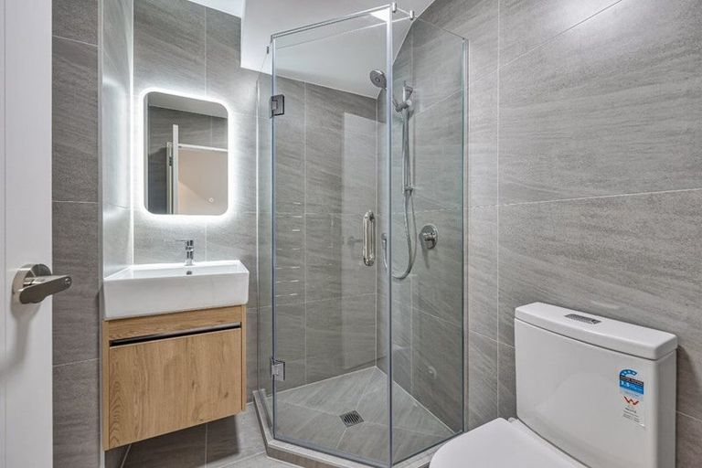 Photo of property in 3/345 Pakuranga Road, Pakuranga Heights, Auckland, 2010