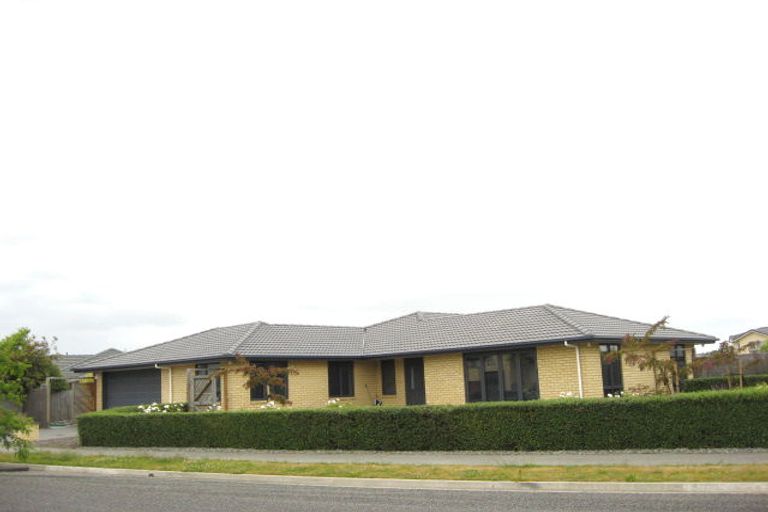 Photo of property in 16 Mahuri Street, Parklands, Christchurch, 8083