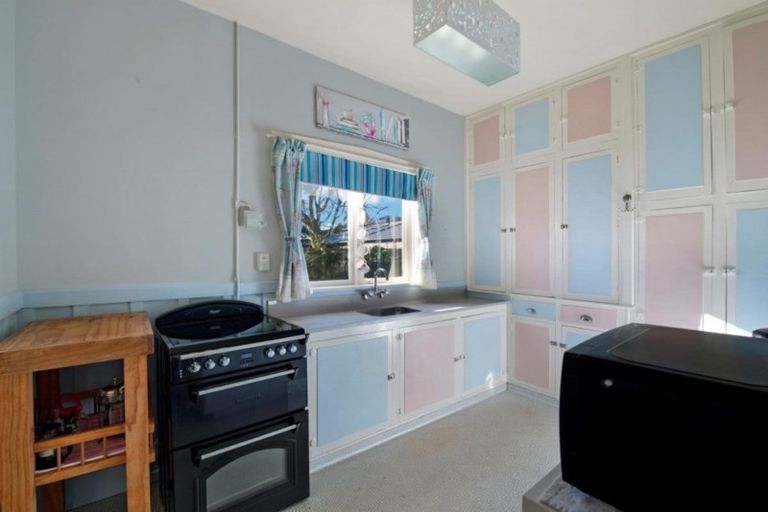 Photo of property in 63 Diamond Avenue, Spreydon, Christchurch, 8024