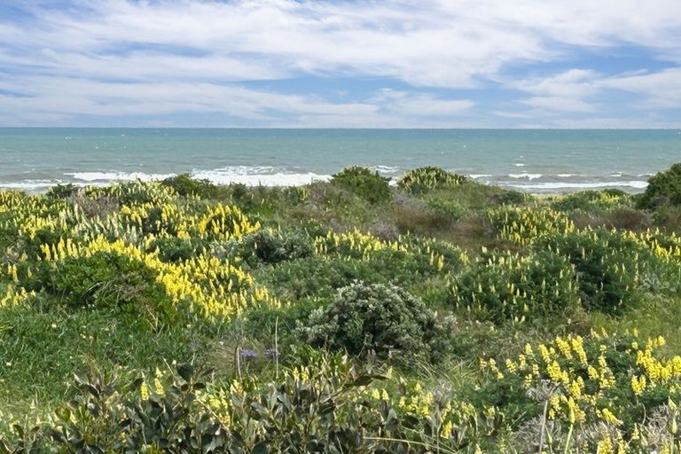 Photo of property in 7 Kent Avenue, Waitarere Beach, Levin, 5510