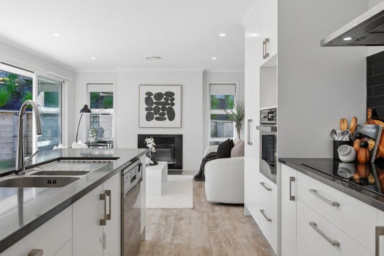 Photo of property in 79 Pakanga Grove, Pyes Pa, Tauranga, 3112