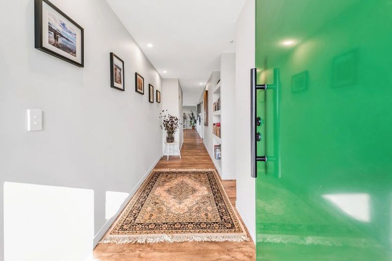 Photo of property in 28 Hollard Crescent, Lincoln, 7608