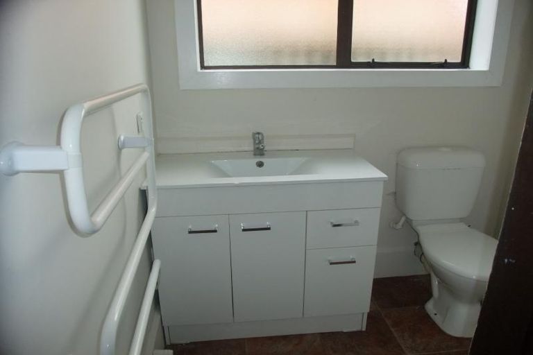 Photo of property in 86 Matipo Street, Riccarton, Christchurch, 8041