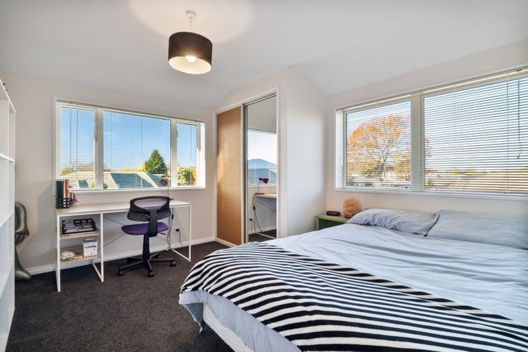 Photo of property in 15 Sutton Place, Dallington, Christchurch, 8061