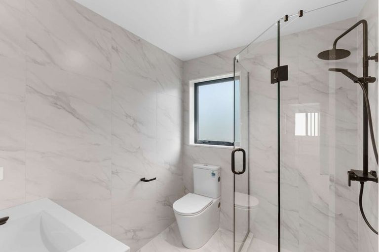 Photo of property in 20b Makomako Drive, Orewa, 0931