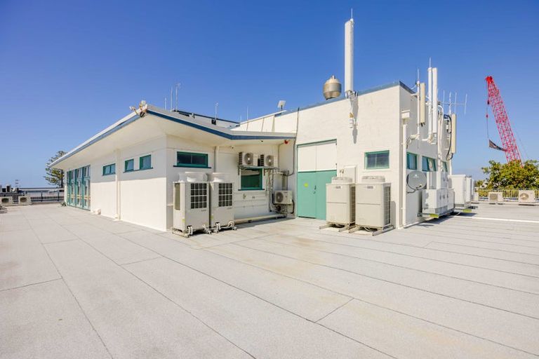 Photo of property in 166 Arran Point Parade, Orewa, 0931