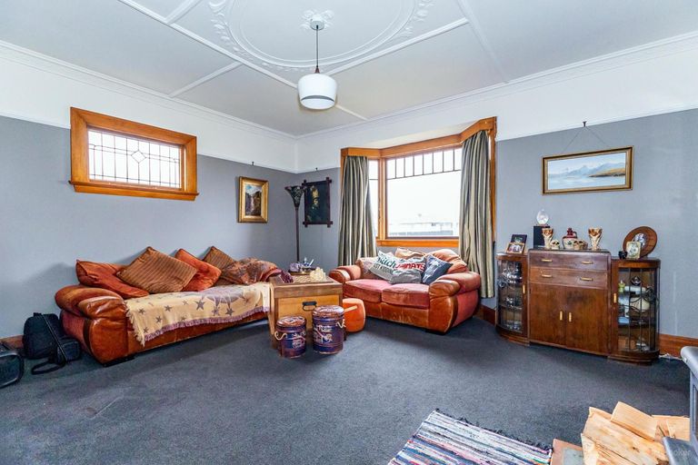 Photo of property in 19 Parsonage Road, Waimate, 7924