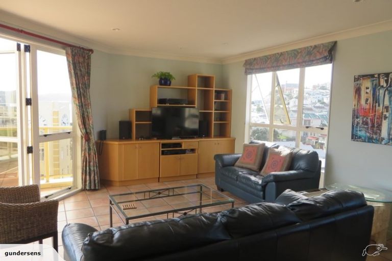 Photo of property in 5u9b Kent Terrace, Mount Victoria, Wellington, 6011