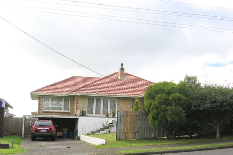 Photo of property in 71 West Coast Road, Glen Eden, Auckland, 0602