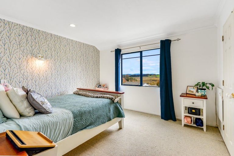 Photo of property in 46 Greenfield Drive, Western Heights, Hamilton, 3200