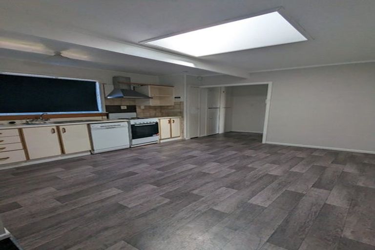 Photo of property in 90 Porchester Road, Papakura, 2110